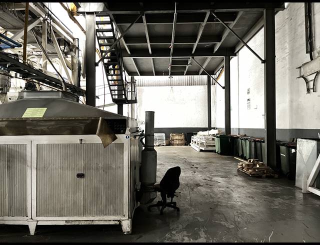 1,100M² WAREHOUSE FOR SALE IN UMGENI BUSINESS PARK